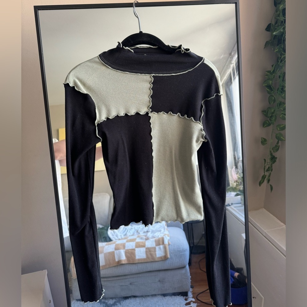 BP Mock Neck Ribbed crop long sleeve top
